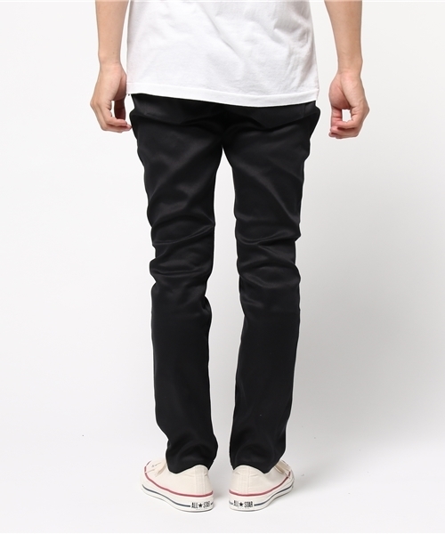 UNITED TOKYO（ユナイテッドトウキョウ）の「スーピマテーパードデニム（デニムパンツ・メンズ・ブラック/ネイビー・1/2/3）」の4枚目の写真