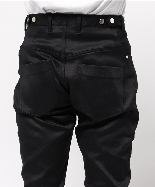 UNITED TOKYO（ユナイテッドトウキョウ）の「スーピマテーパードデニム（デニムパンツ・メンズ・ブラック/ネイビー・1/2/3）」の7枚目の写真