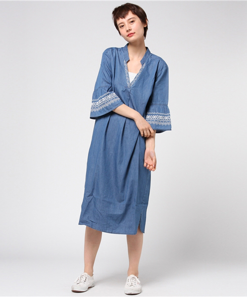 Samansa Mos2 Blue サマンサモスモスブルー の デニム刺繍ワンピース ワンピース Wear Samansa Mos2 Blue サマンサモスモスブルー の デニム刺繍ワンピース ワンピース Wear