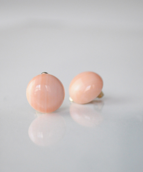 anq.（アンク）の「「anq.」OneStoneイヤリング (アゲート・ハウライト・コーラル)（イヤリング・レディース・ライトグリーン/ブラウン/グリーン/ピンク/オレンジ/ライトブラック/オレンジ系その他/レッド/ブラック/ホワイト/グリーン系その他/ターコイズブルー/ホワイト系その他/レッド系その他/ダークブラウン/ダークブラック/グレー・ONE SIZE）」の13枚目の写真