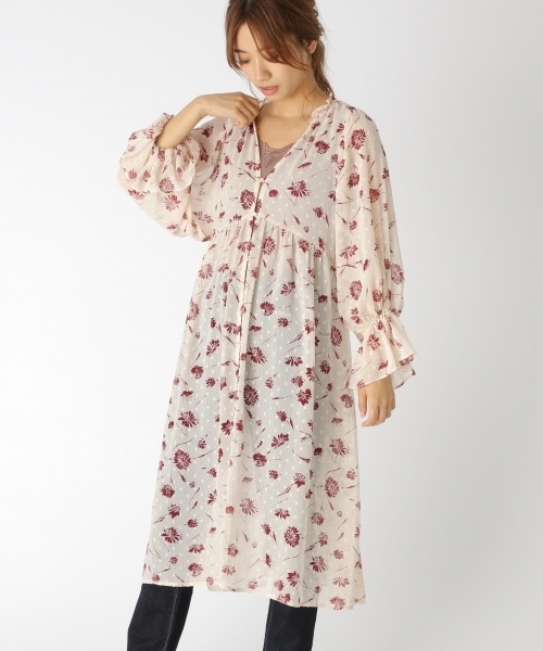 mysty woman(ミスティウーマン)の「花柄シフォンガウンワンピース(ワンピース)」|アイボリー