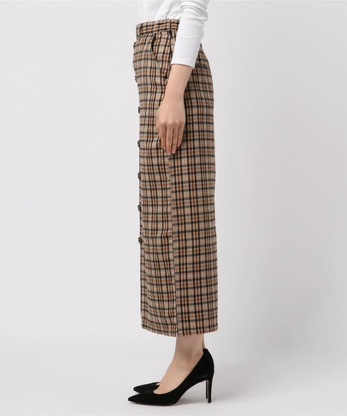 WEGO(ウィゴー)の「WEGO VINTAGE/チェックフロントボタンタイトスカート(スカート・レディース・ブラック系その他2/ブラウン系その他2/ベージュ系その他2・MEDIUM/LARGE)」の4枚目の写真