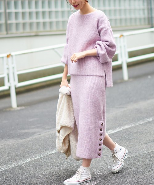 natural couture(ナチュラルクチュール)の「もちもちサイド釦スカート(スカート・レディース・ライトグレー/ブラック/ピンク/アイボリー・FREE)」の4枚目の写真