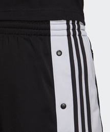 adidas（アディダス）の「スナップパンツ [SNAP PANTS