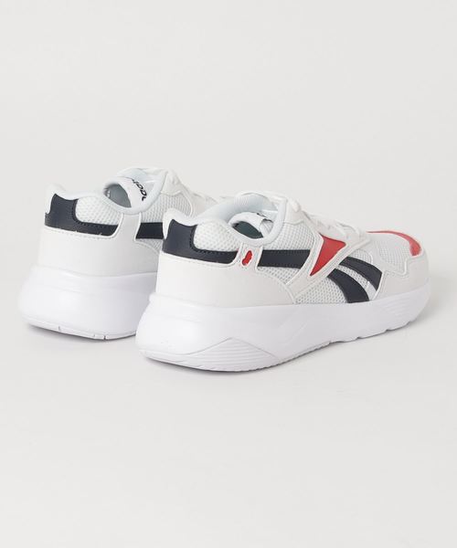 Reebok（リーボック）の「ロイヤル ダッシュニック / ROYAL DASHONIC（スニーカー・メンズ・ホワイト・23.0cm/23.5cm/24.0cm/24.5cm/25.0cm/26.0cm/26.5cm/27.0cm/27.5cm/28.0cm/28.5cm）」の2枚目の写真
