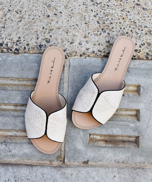 SHIPS(シップス)の「TABITA:パイピングサンダル◇(サンダル・レディース・ベージュ/ブラック・38/35/36/37)」の6枚目の写真