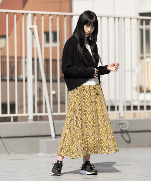 ROOPTOKYO(ループトウキョウ)の「tHING FABRICS/シングファブリックス TF Tuck blazer(ノーカラージャケット・レディース・ブラック/ベージュ/グレー・FREE)」の15枚目の写真