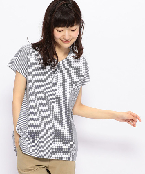 A/C DESIGN BY ALPHA CUBIC（エーシーデザインバイアルファキュービック）の「フレンチストライプブラウス（シャツ/ブラウス・レディース・ブルー/ネイビー/サックスブルー・13号/11号/9号）」の2枚目の写真