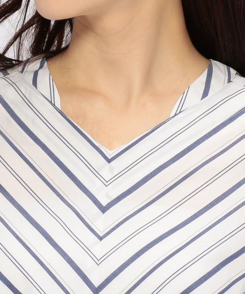 A/C DESIGN BY ALPHA CUBIC（エーシーデザインバイアルファキュービック）の「フレンチストライプブラウス（シャツ/ブラウス・レディース・ブルー/ネイビー/サックスブルー・13号/11号/9号）」の11枚目の写真