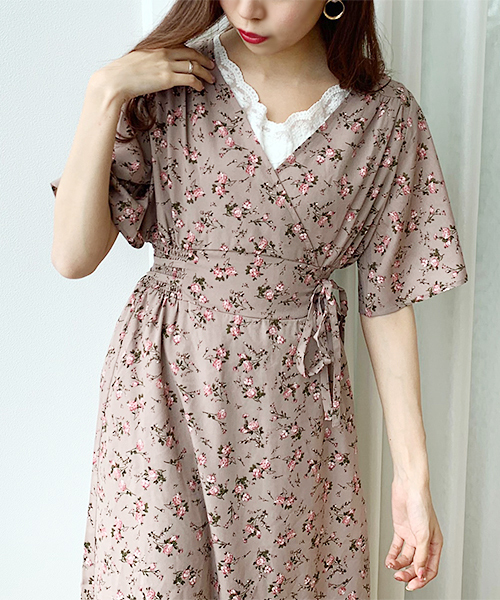 apres jour（アプレジュール）の「花柄カシュクールワンピース【ZOZOTOWN限定アイテム】（ワンピース・レディース・ブラック/ベージュ/モカ・フリー）」の12枚目の写真