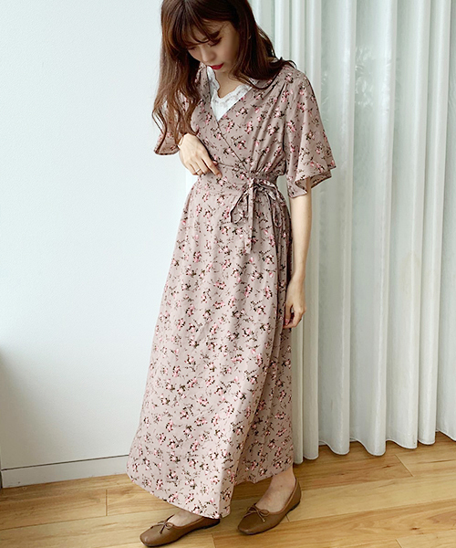 apres jour（アプレジュール）の「花柄カシュクールワンピース【ZOZOTOWN限定アイテム】（ワンピース・レディース・ブラック/ベージュ/モカ・フリー）」の13枚目の写真