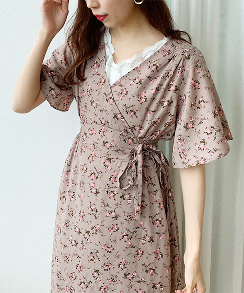 apres jour（アプレジュール）の「花柄カシュクールワンピース【ZOZOTOWN限定アイテム】（ワンピース・レディース・ブラック/ベージュ/モカ・フリー）」の18枚目の写真