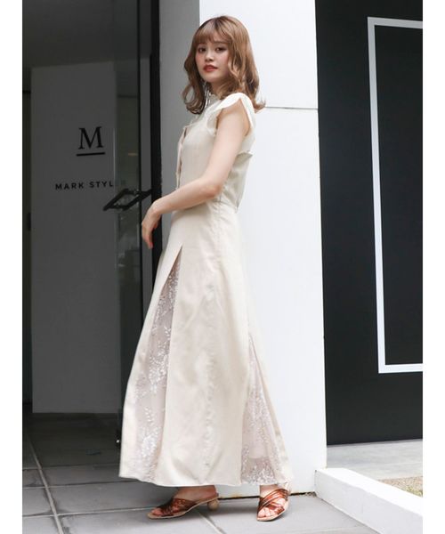 dazzlin(ダズリン)の「スプレースワンピース(ワンピース・レディース・アイボリー/ブラック・SMALL/MEDIUM)」の3枚目の写真