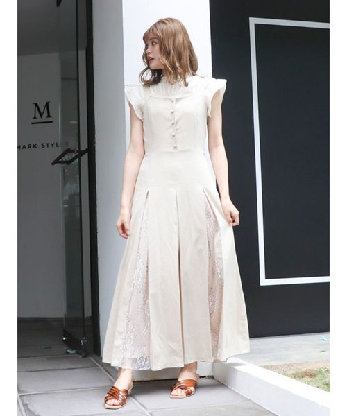 dazzlin(ダズリン)の「スプレースワンピース(ワンピース・レディース・アイボリー/ブラック・SMALL/MEDIUM)」の4枚目の写真