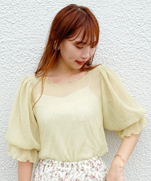 one after another NICE CLAUP（ワンアフターアナザーナイスクラップ）の「インナー付きプリーツシアトップス（シャツ/ブラウス・レディース・イエロー/アイボリー/ミント/モカ・FREE）」の5枚目の写真