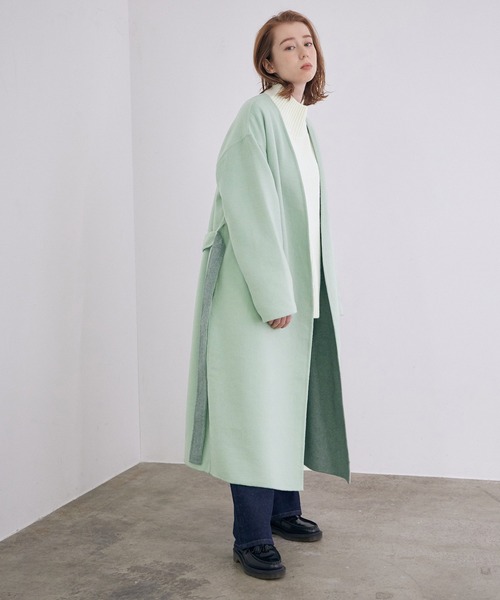 品あるグリーン　ロングコート MADEMOISELLE ROPE'（マドモアゼル ロペ）の「【春まで着られる】ノー