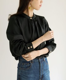 【HER CLOSET】スタンドカラーサテンブラウス