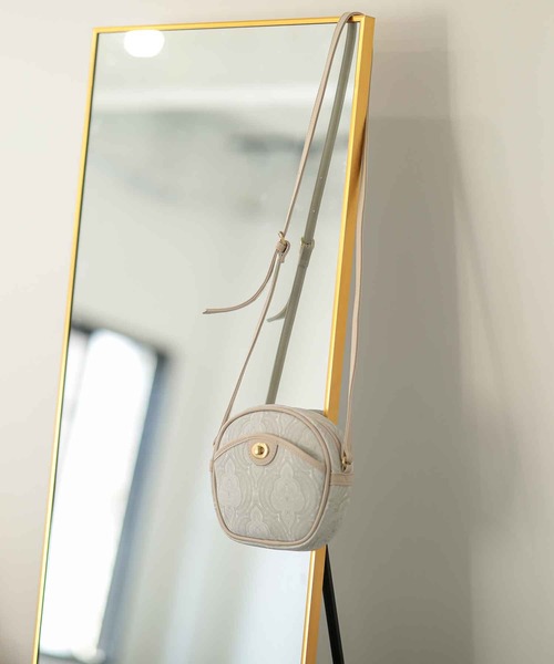 ALTROSE（アルトローズ）の「ショルダーバッグ　[ｱﾒﾘｱ]（ショルダーバッグ・レディース・ホワイト/ブラック/ベージュ/ブラウン/ピンク・FREE）」の2枚目の写真