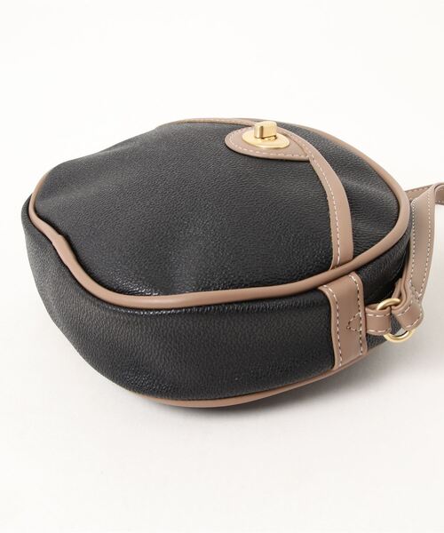 ALTROSE（アルトローズ）の「ショルダーバッグ　[ｱﾒﾘｱ]（ショルダーバッグ・レディース・ホワイト/ブラック/ベージュ/ブラウン/ピンク・FREE）」の7枚目の写真