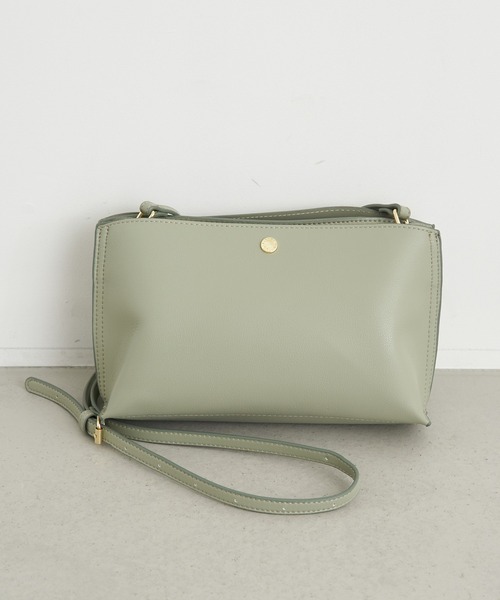 earth music&ecology（アースミュージックアンドエコロジー）の「かるいかばん×earth ショルダーバッグ ＊（ショルダーバッグ・レディース・ピンクベージュ/グレー/ミント・FREE）」の2枚目の写真