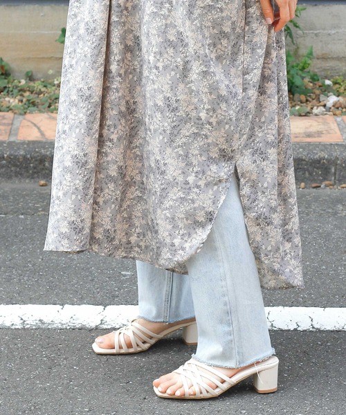 Crisp yours(クリスプユアーズ)の「フラワーリラックスワンピース(ワンピース・レディース・ホワイト/グレー・FREE)」の18枚目の写真