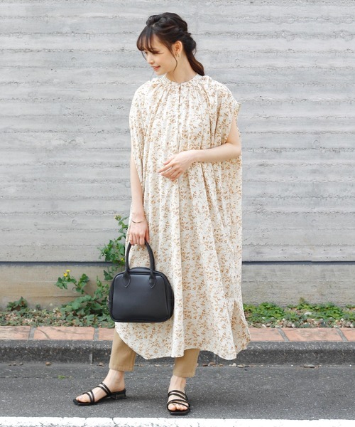 Crisp yours(クリスプユアーズ)の「フラワーリラックスワンピース(ワンピース・レディース・ホワイト/グレー・FREE)」の14枚目の写真