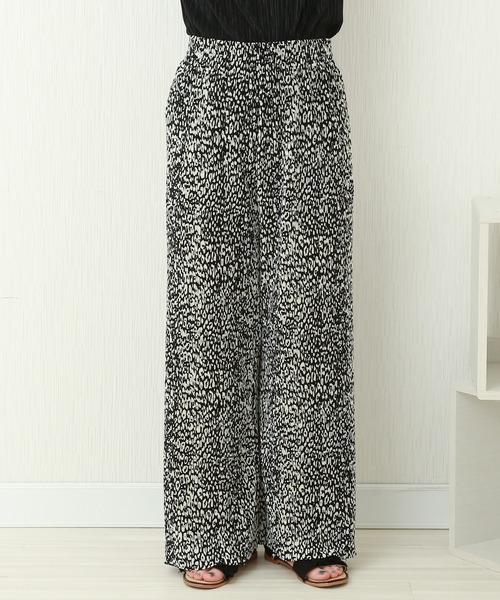 CHARM BERRY TIC(チャームベリーチック)の「総柄クリスタルプリーツパンツ(その他パンツ・レディース・ブラック系その他/ブラック系その他2・M)」の6枚目の写真