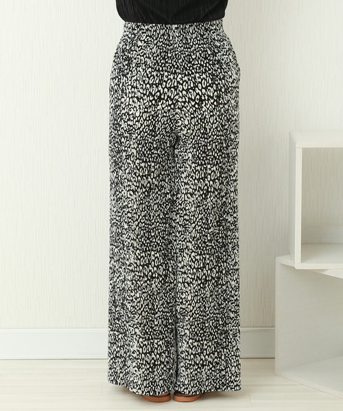 CHARM BERRY TIC(チャームベリーチック)の「総柄クリスタルプリーツパンツ(その他パンツ・レディース・ブラック系その他/ブラック系その他2・M)」の14枚目の写真