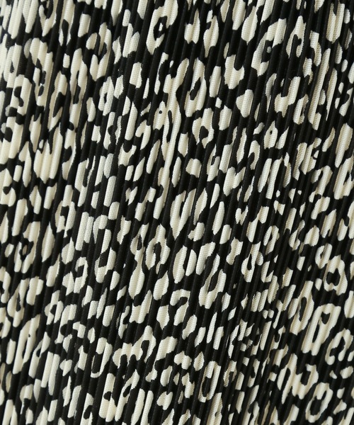 CHARM BERRY TIC(チャームベリーチック)の「総柄クリスタルプリーツパンツ(その他パンツ・レディース・ブラック系その他/ブラック系その他2・M)」の11枚目の写真