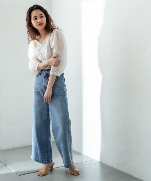 mystic（ミスティック）の「シアーギャザー使いブラウス（シャツ/ブラウス・レディース・ブラック/ベージュ/オフホワイト・FREE）」の4枚目の写真