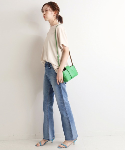 IENA（イエナ）の「BACK LOGO Tシャツ◆（Tシャツ/カットソー・レディース・ホワイト/ネイビー/サックスブルー/ナチュラル・FREE）」の12枚目の写真