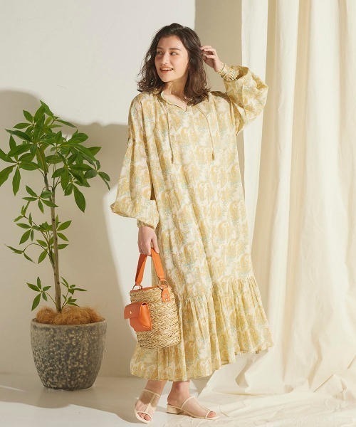 LIPSTAR（リップスター）の「ペイズリー柄ワンピース（ワンピース・レディース・ブルー系その他/ベージュ系その他・M）」の8枚目の写真