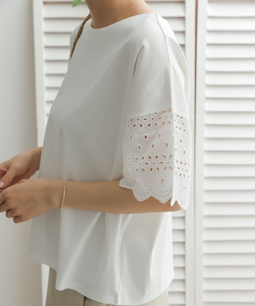 URBAN RESEARCH DOORS（アーバンリサーチドアーズ）の「レーススリーブプルオーバー（Tシャツ/カットソー・レディース・ブラック/オフホワイト・ONE）」の7枚目の写真