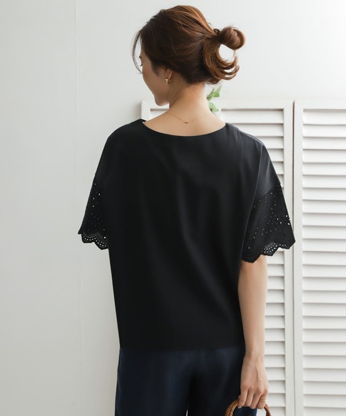 URBAN RESEARCH DOORS（アーバンリサーチドアーズ）の「レーススリーブプルオーバー（Tシャツ/カットソー・レディース・ブラック/オフホワイト・ONE）」の15枚目の写真