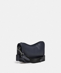 COACH（コーチ）の「スウィンガー クロスボディ（ショルダー