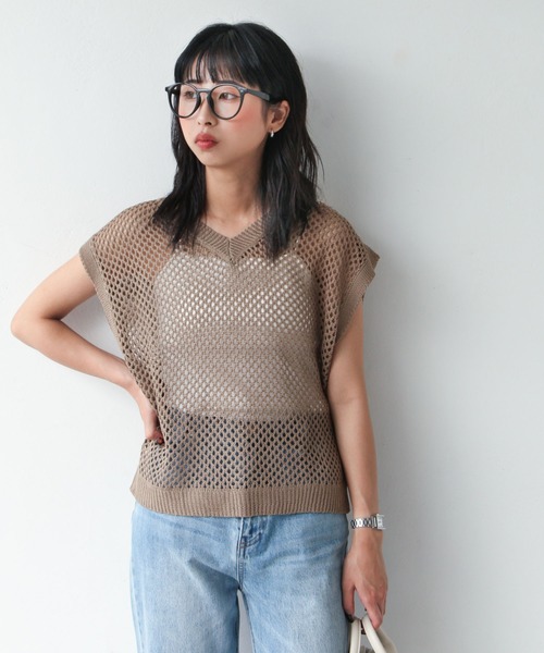 Chillfar（チルファー）の「ざっくり2wayニットベスト（ベスト・レディース・ブラック/アイボリー/カーキブラウン/ライトイエロー/グレイッシュベージュ・FREE）」の16枚目の写真