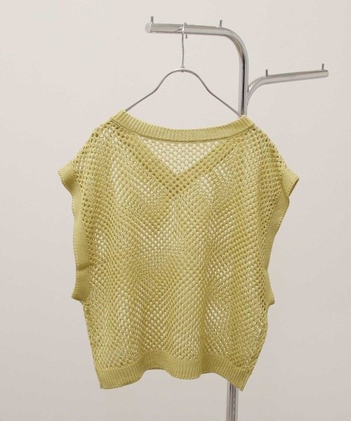 Chillfar（チルファー）の「ざっくり2wayニットベスト（ベスト・レディース・ブラック/アイボリー/カーキブラウン/ライトイエロー/グレイッシュベージュ・FREE）」の15枚目の写真