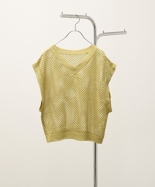 Chillfar（チルファー）の「ざっくり2wayニットベスト（ベスト・レディース・ブラック/アイボリー/カーキブラウン/ライトイエロー/グレイッシュベージュ・FREE）」の7枚目の写真