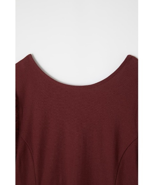 MOUSSY（マウジー）の「BACK OPEN PUFF SHOULDER ドレス（ワンピース・レディース・ブラウン/ライトカーキ/ダークネイビー・1/2）」の6枚目の写真