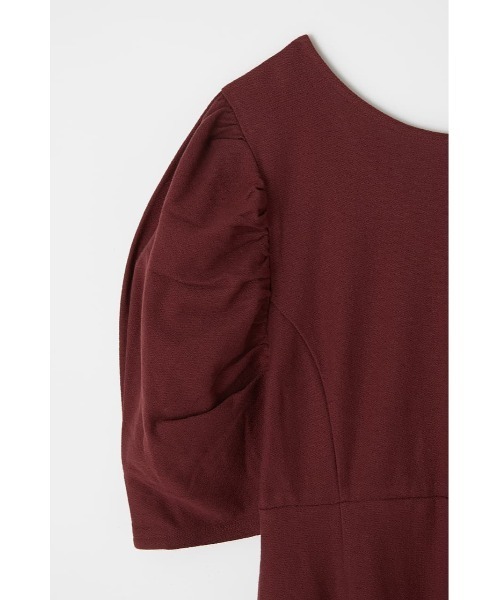 MOUSSY（マウジー）の「BACK OPEN PUFF SHOULDER ドレス（ワンピース・レディース・ブラウン/ライトカーキ/ダークネイビー・1/2）」の8枚目の写真