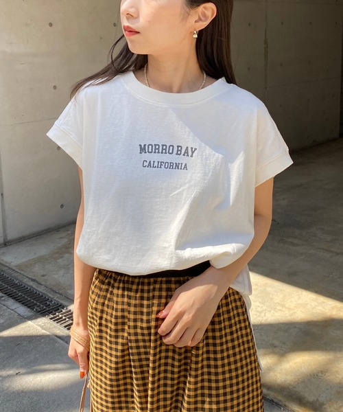 CAPRICIEUX LE'MAGE(カプリシューレマージュ)の「USコットンMORROBAY Tシャツ(Tシャツ/カットソー・レディース・オフホワイト/ブラック/カーキ・FREE)」の2枚目の写真
