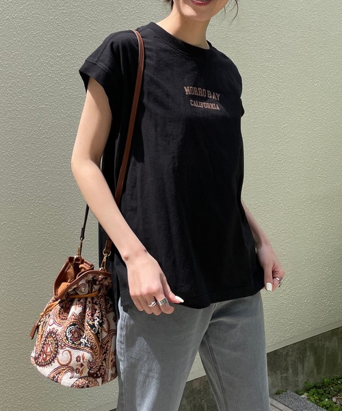 CAPRICIEUX LE'MAGE(カプリシューレマージュ)の「USコットンMORROBAY Tシャツ(Tシャツ/カットソー・レディース・オフホワイト/ブラック/カーキ・FREE)」の16枚目の写真