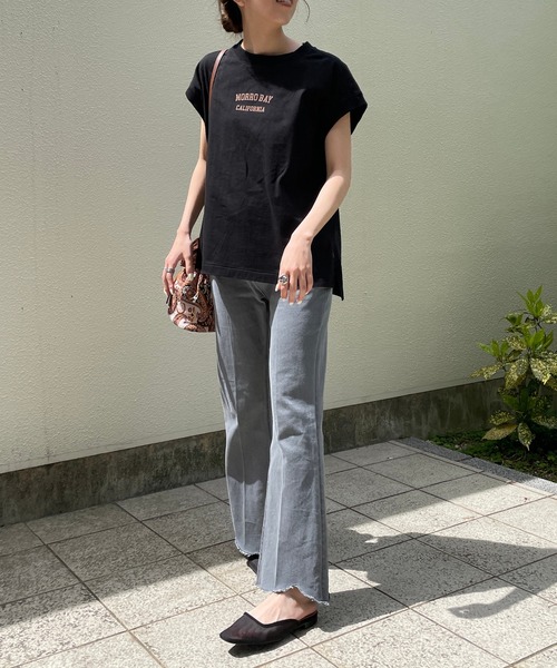 CAPRICIEUX LE'MAGE(カプリシューレマージュ)の「USコットンMORROBAY Tシャツ(Tシャツ/カットソー・レディース・オフホワイト/ブラック/カーキ・FREE)」の21枚目の写真