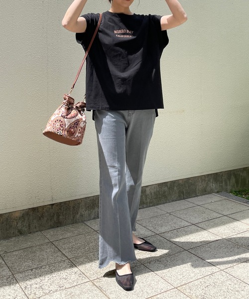 CAPRICIEUX LE'MAGE(カプリシューレマージュ)の「USコットンMORROBAY Tシャツ(Tシャツ/カットソー・レディース・オフホワイト/ブラック/カーキ・FREE)」の22枚目の写真