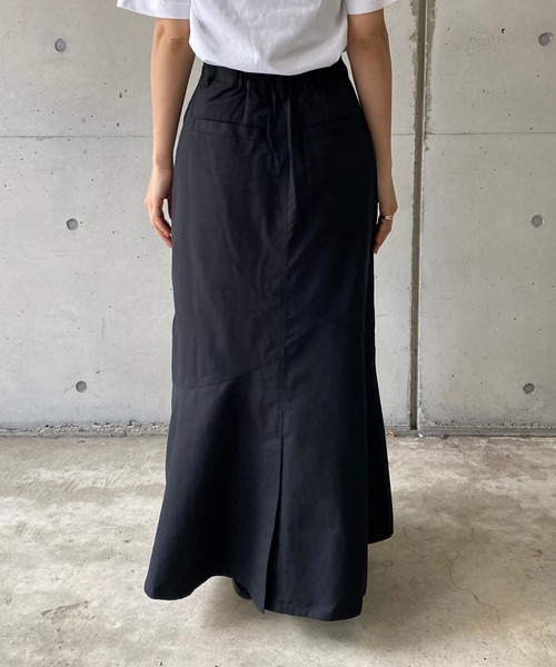 CAPRICIEUX LE'MAGE（カプリシューレマージュ）の「アシメ切替マーメイドスカート（スカート・レディース・ブラック/ネイビー・FREE）」の6枚目の写真
