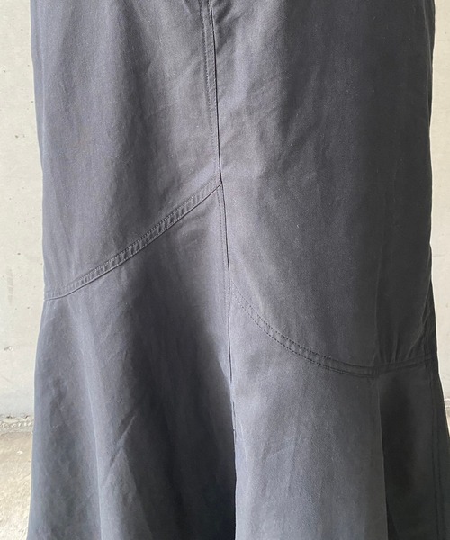 CAPRICIEUX LE'MAGE（カプリシューレマージュ）の「アシメ切替マーメイドスカート（スカート・レディース・ブラック/ネイビー・FREE）」の4枚目の写真