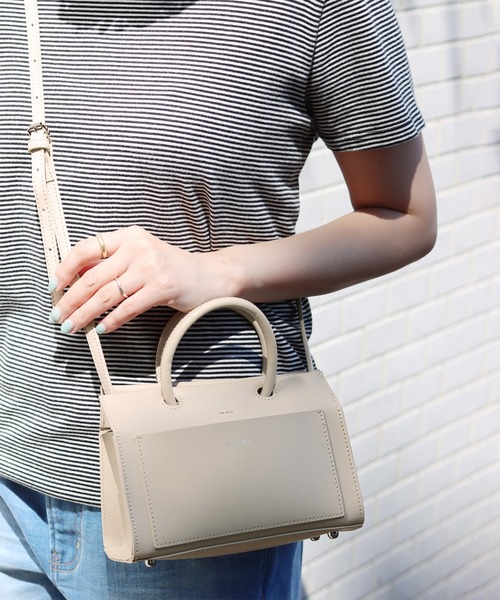 YAHKI(ヤーキ)の「【YAHKI /ヤーキ】W FACE SHOULDER BAG:ショルダーバッグ◆(ショルダーバッグ・レディース・ホワイト系その他/ブラック・FREE)」の6枚目の写真