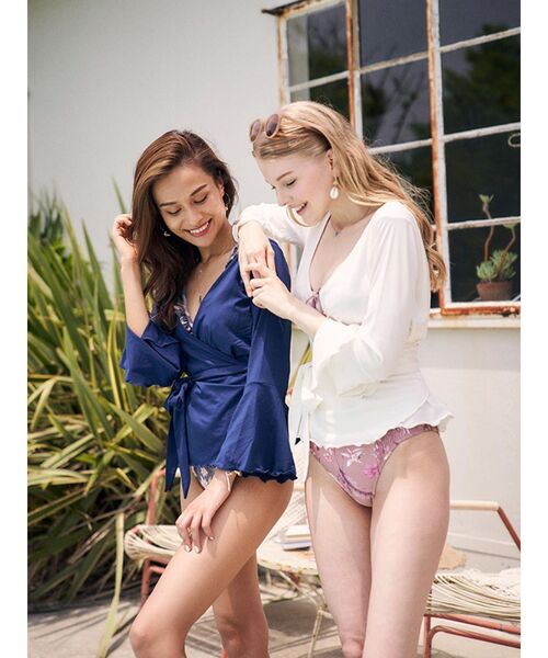 公式の店舗 To the sea（トゥーザシー）の「フリルラッシュガード（ラッシュ 水着・ラッシュガード