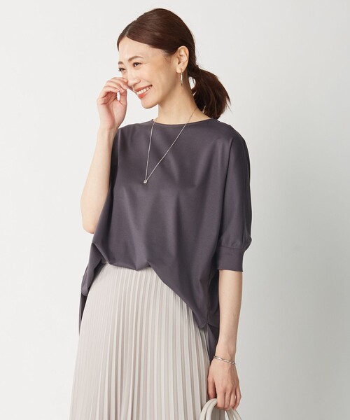 J.PRESS Ladies（J.プレス レディス）の「【洗える】EKIAN ポンチジャージー カットソー（Tシャツ/カットソー・レディース・グレー系/ネイビー系/ワイン系/スモーキーグリーン系・SMALL）」の2枚目の写真