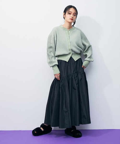 ADAM ET ROPE'（アダムエロペ）の「エコファースライダーサンダル（サンダル・レディース・チャコールグレー/ブラック・38/39/36/37）」の4枚目の写真